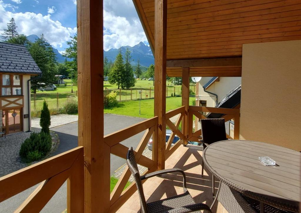 Private terrace at Dependance Apartment Highland