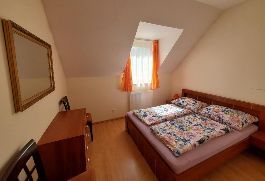 Highland double bedroom