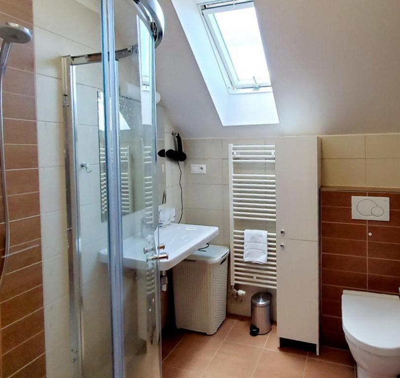 Highland private bathroom