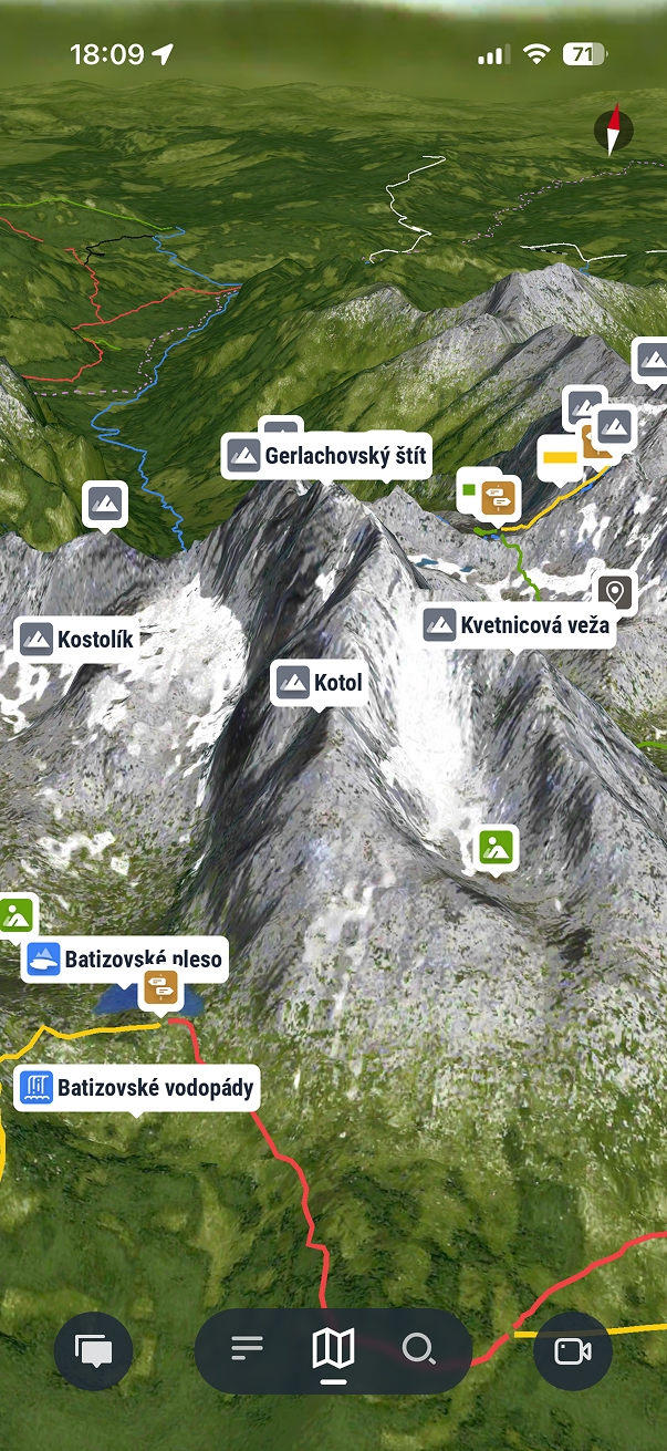 Zaži Tatry app showing the 3D map of the High Tatras with named peaks and marked trails